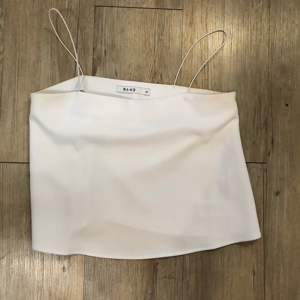 white straight crop top